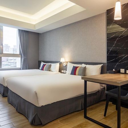 F HOTEL Luzhou Taipei Extérieur photo