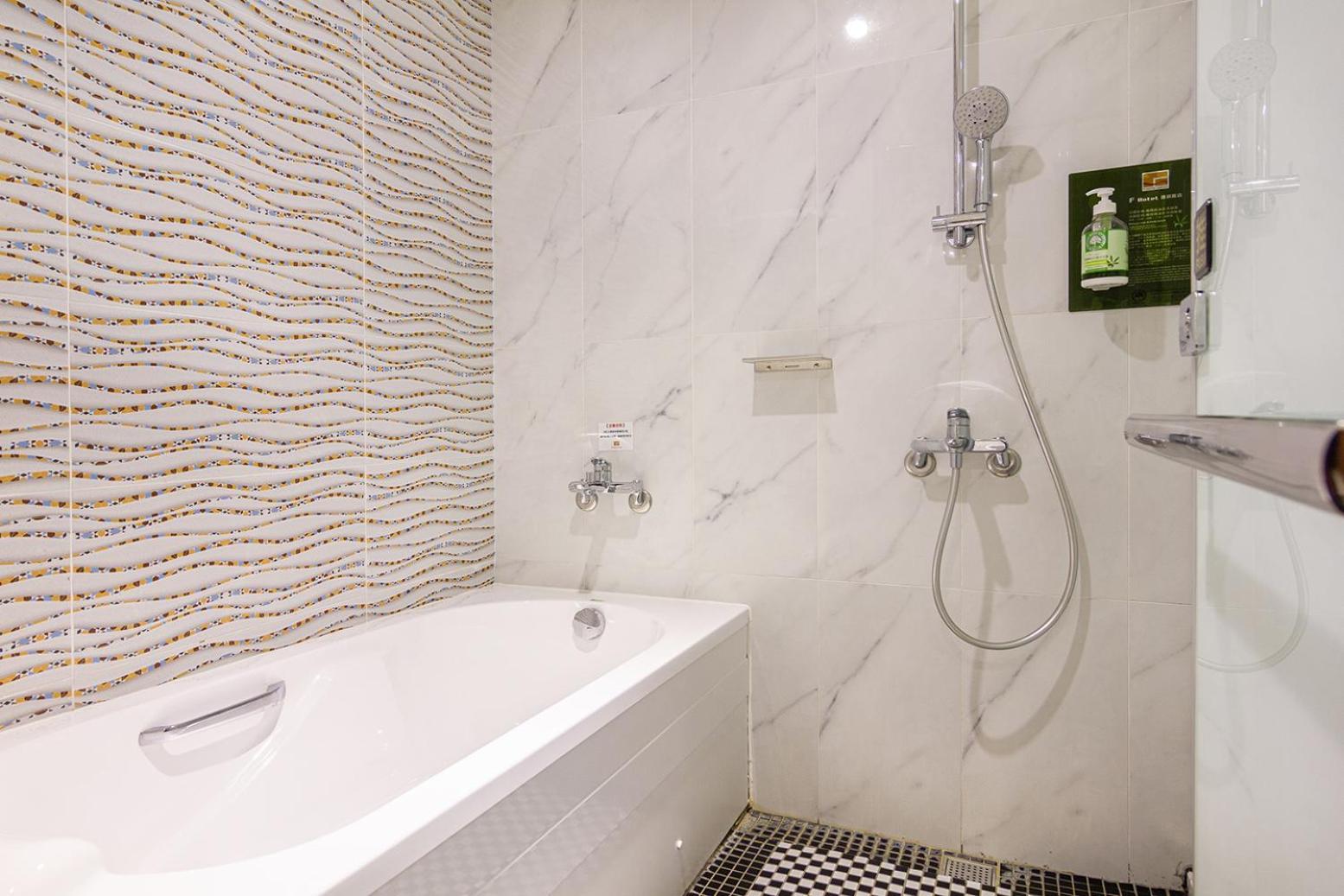 F HOTEL Luzhou Taipei Extérieur photo