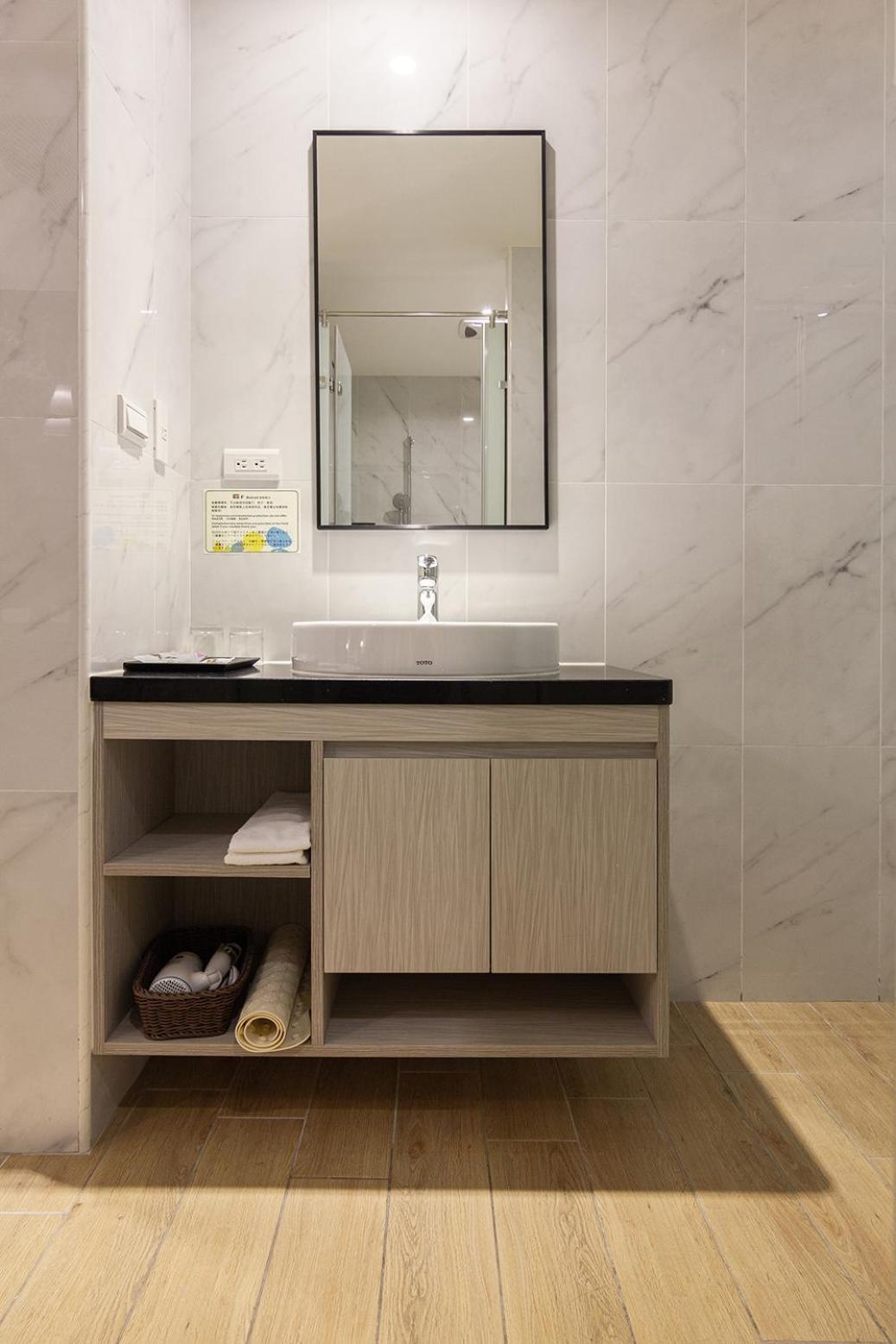 F HOTEL Luzhou Taipei Extérieur photo