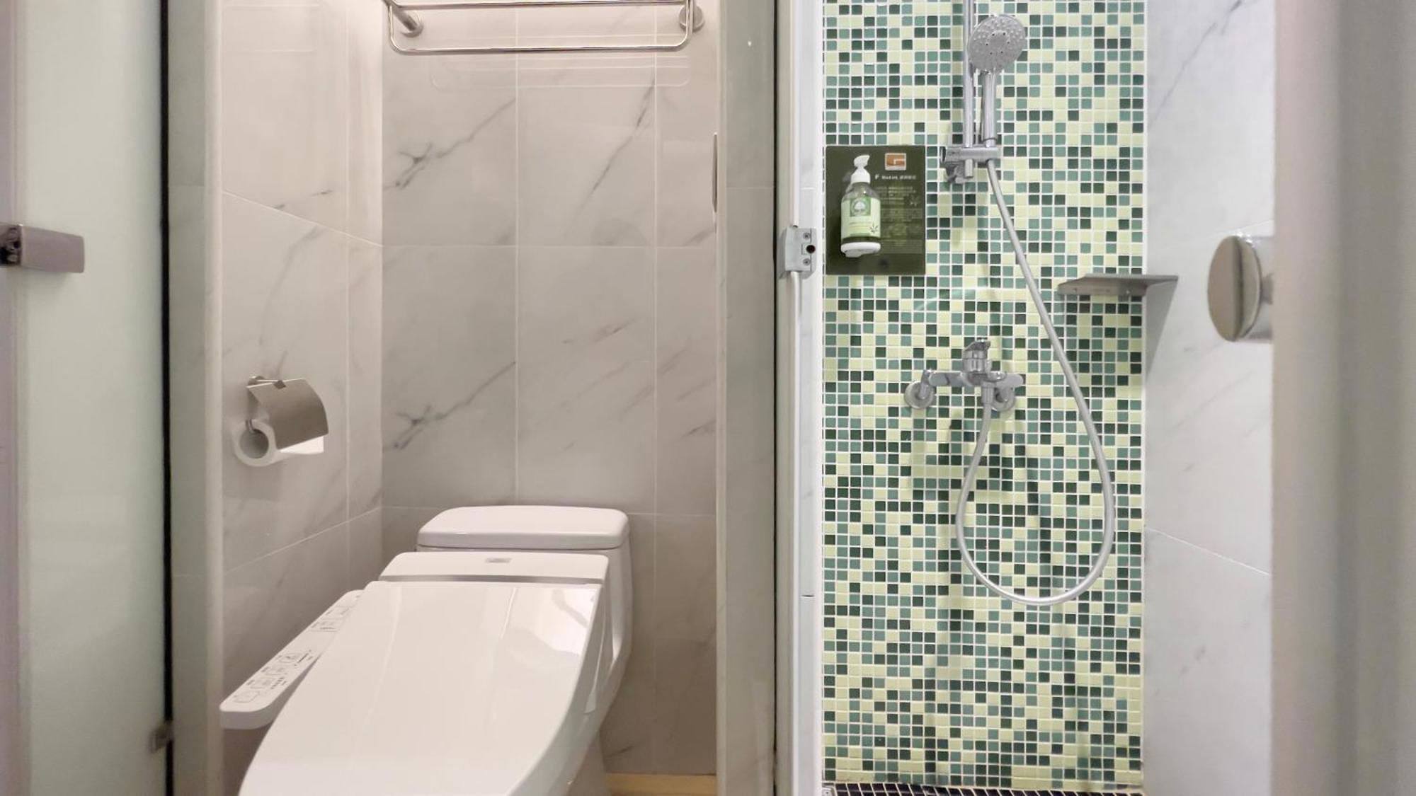 F HOTEL Luzhou Taipei Extérieur photo