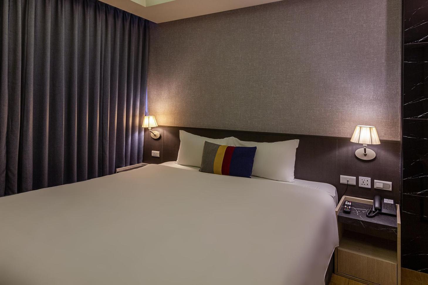 F HOTEL Luzhou Taipei Extérieur photo