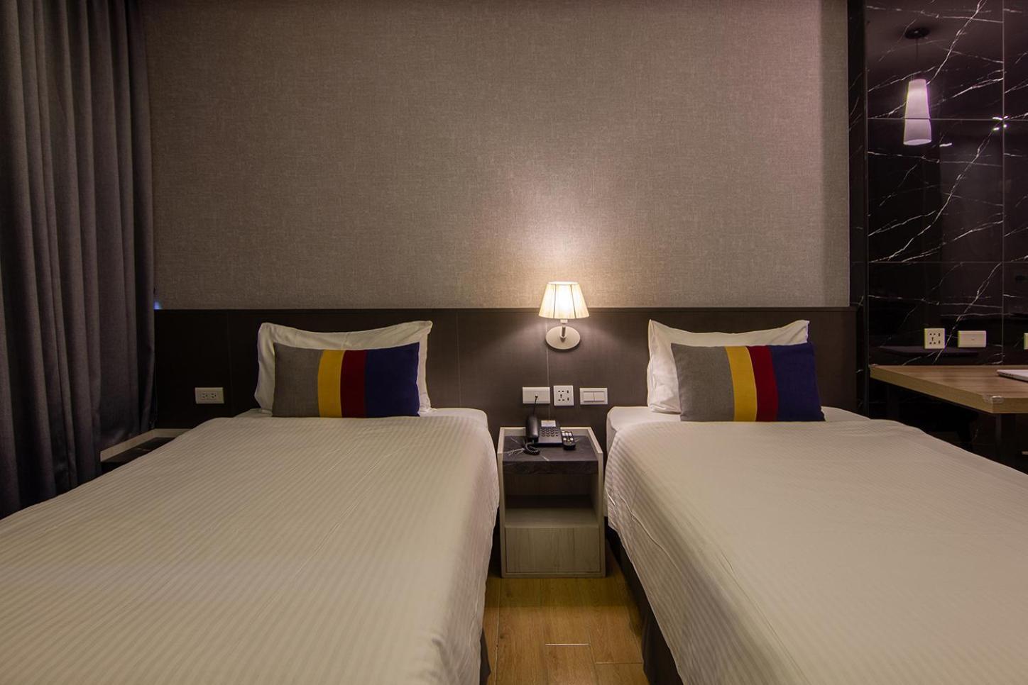 F HOTEL Luzhou Taipei Extérieur photo