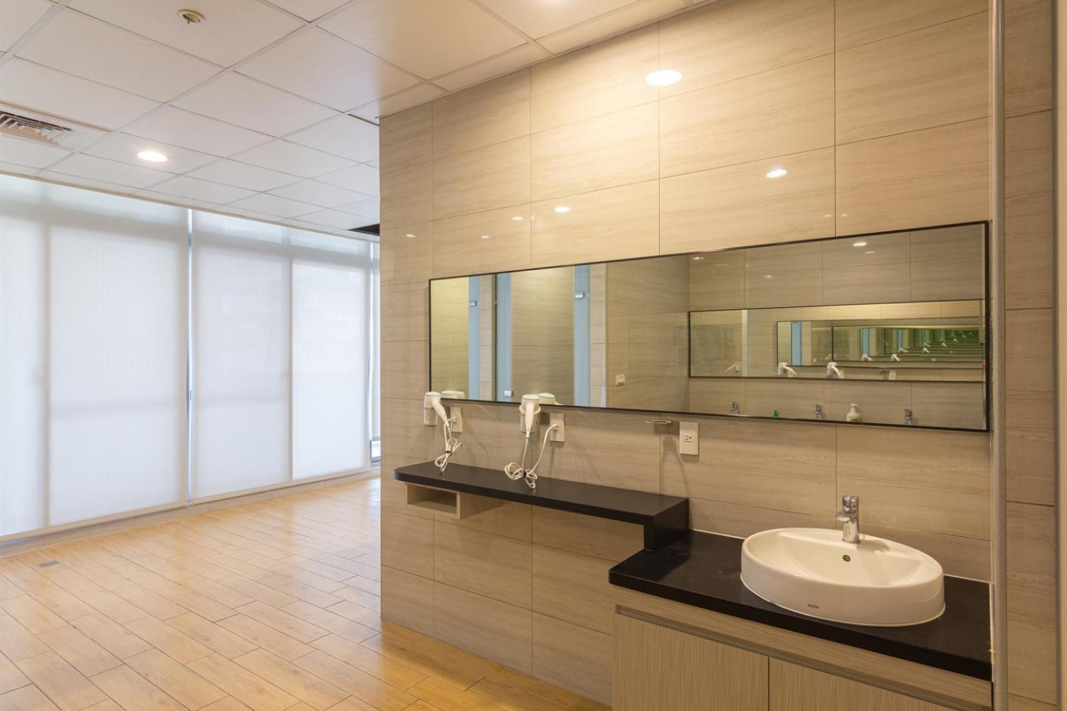 F HOTEL Luzhou Taipei Extérieur photo