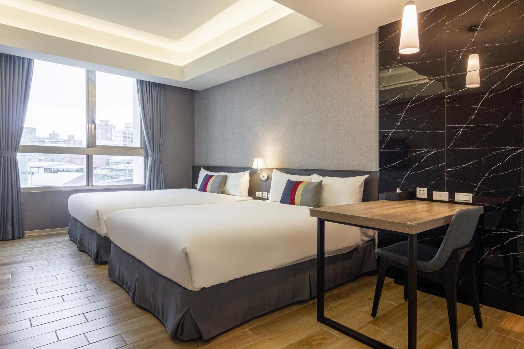 F HOTEL Luzhou Taipei Extérieur photo